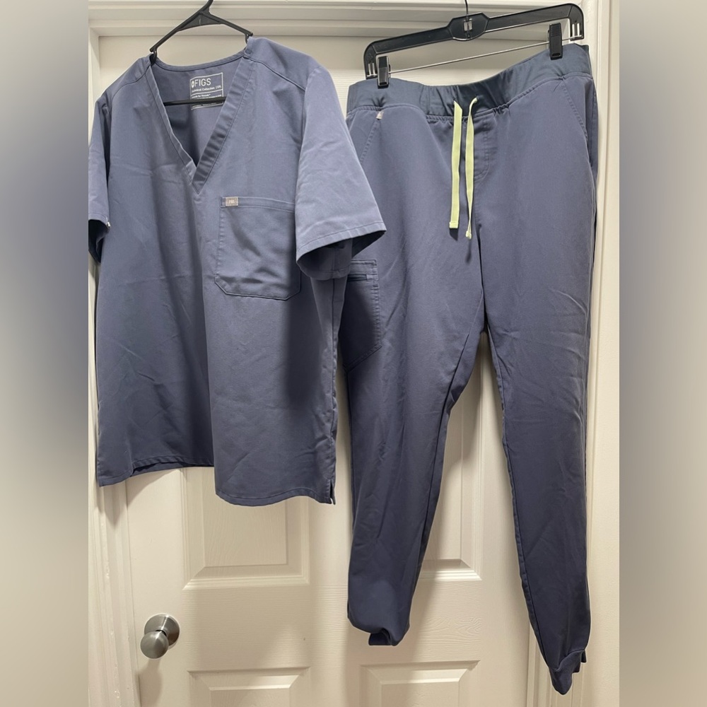 Figs scrubs